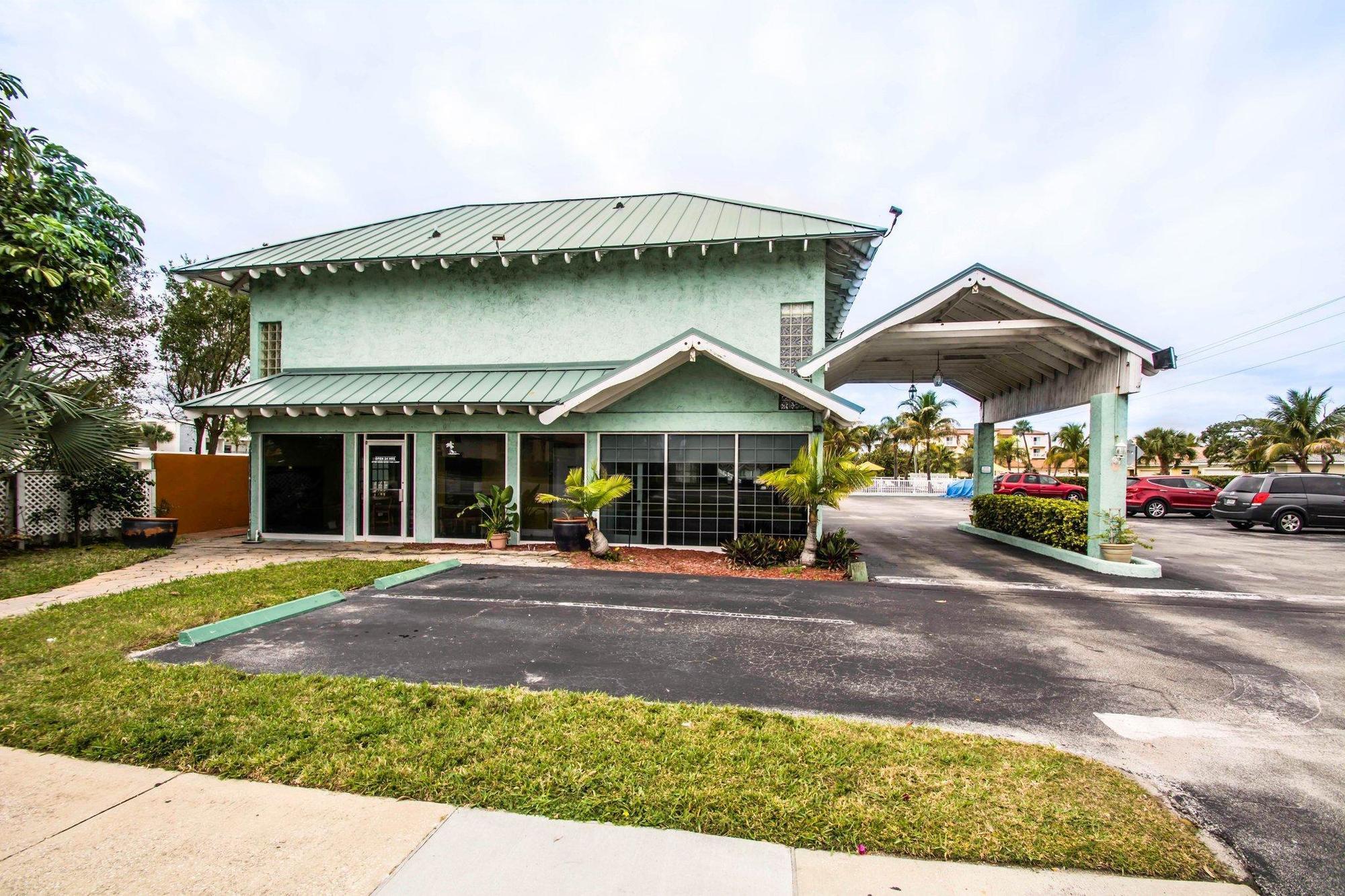 Econo Lodge Cocoa Beach - Near The Port Exterior foto